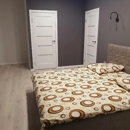 Apartment Yes *
