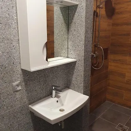 Apartment Yes *